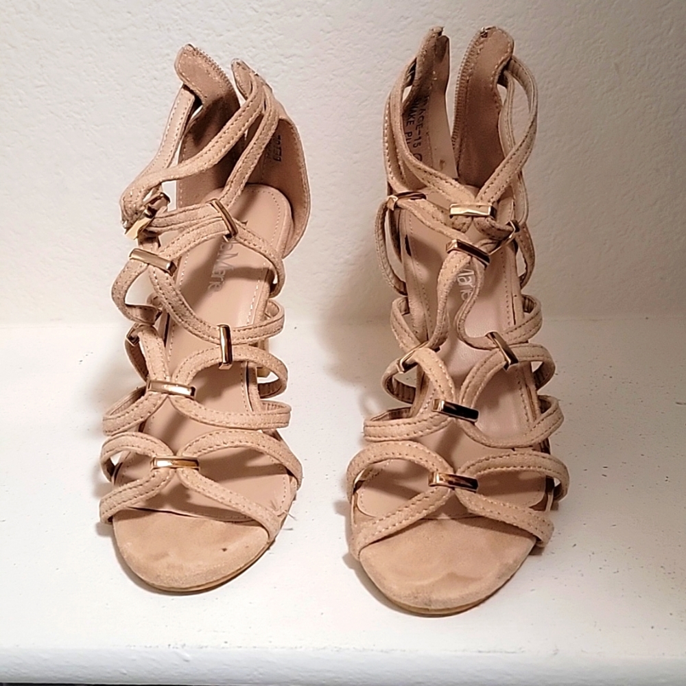 SAVE $68 VERY COMFORTABLE strapped nude heels - size 6